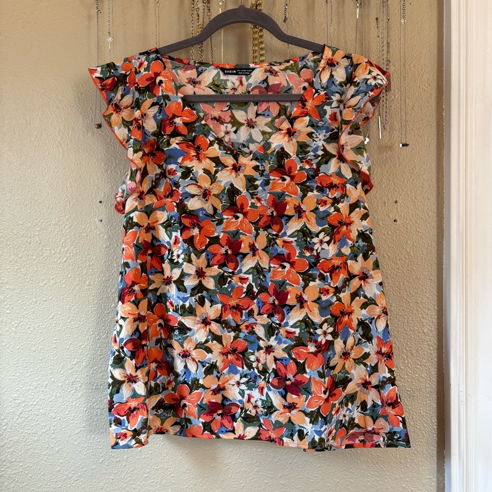 Flutter Sleeve Floral Top